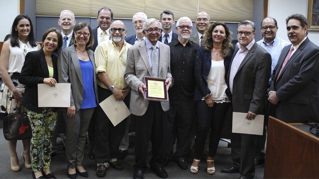 Profesores reciben el Premio a la Excelencia Académica, edición 2014-2015